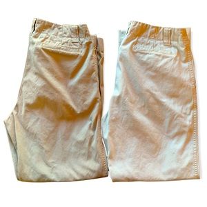 GAP | Bundle of 2 women’s khaki pants sz 2A
